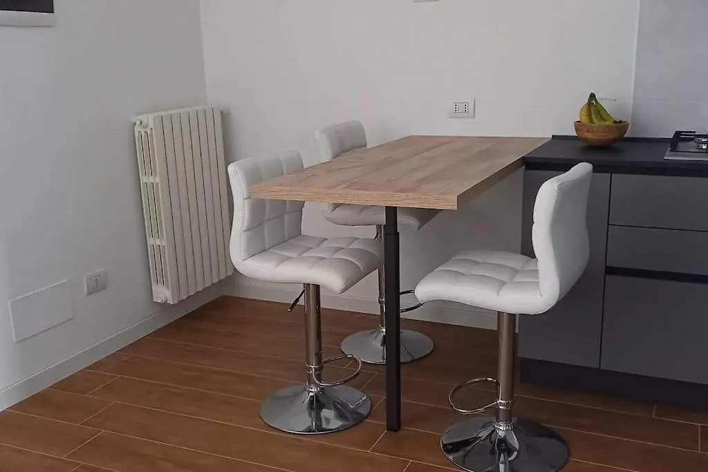 Spilamberto 6B - 12Mins From San Donato M3 Station Apartment San Donato Milanese 0*,  Italy